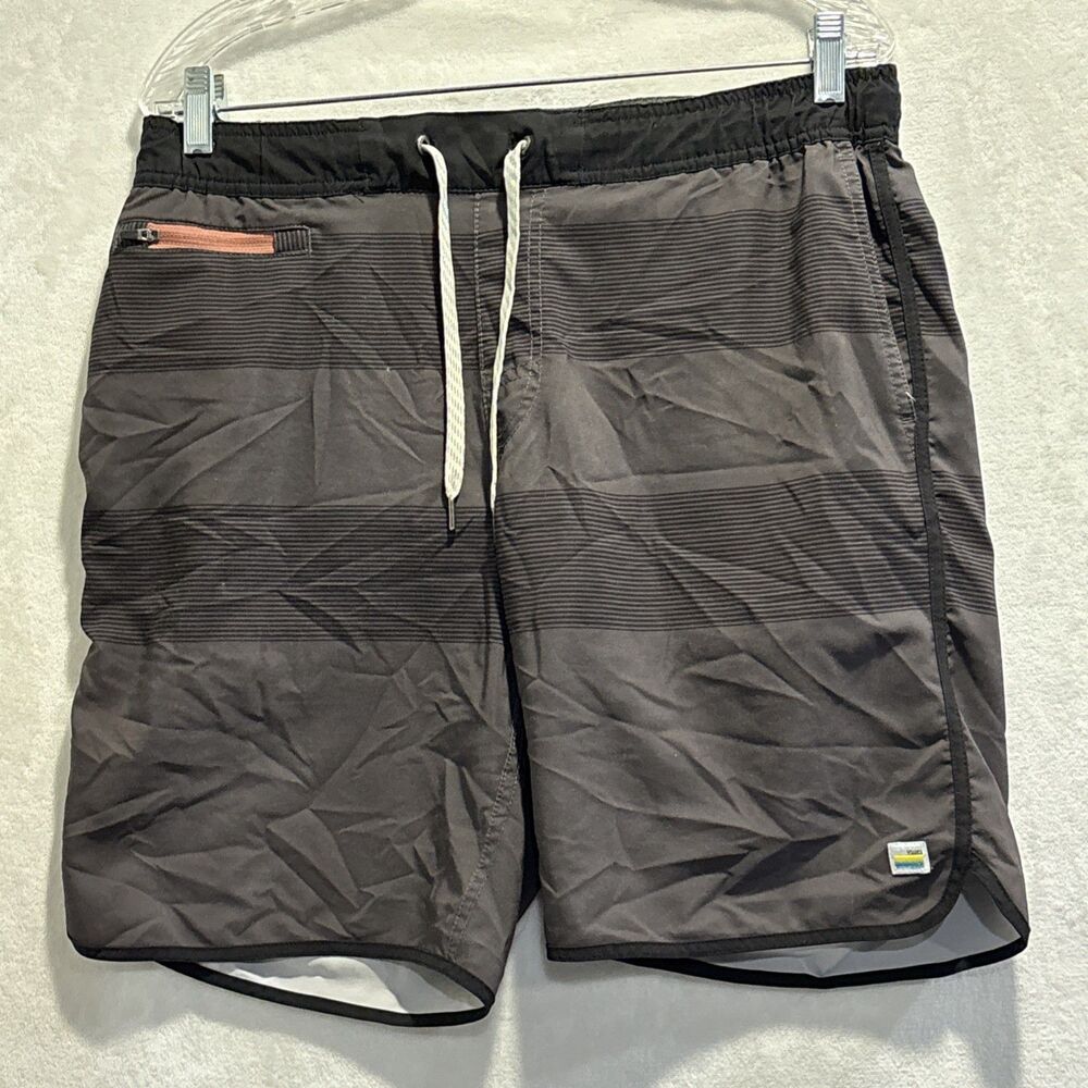 Vuori Gym Swimming Board Shorts Men's Size X-Large Black Gray Stripe Performance